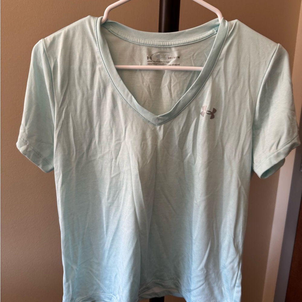 Under Armour Women's Sky Blue V-Neck Tee